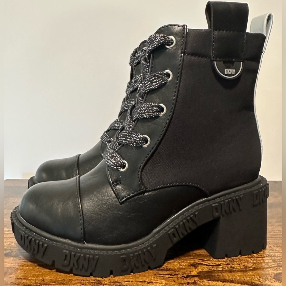 DKNY Toddler Girls Black Hayley Heeled Combat Boots NWT Size 11 Toddler